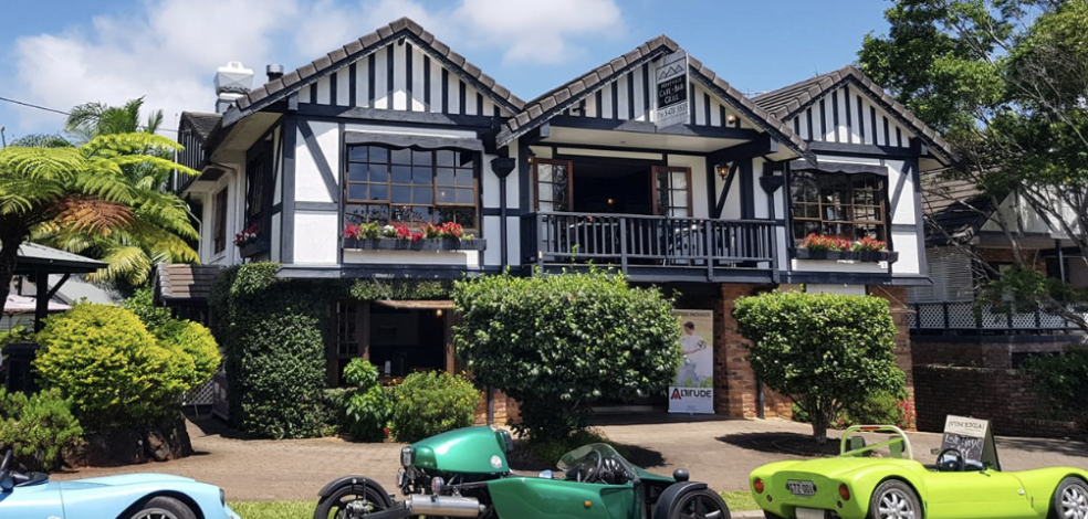 Montville Pub